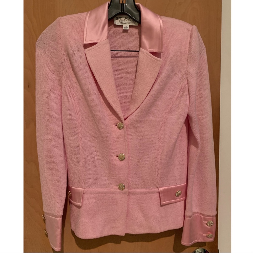 St. John Evening pink with satin jacket